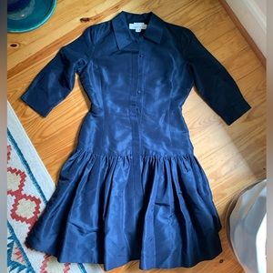 Oscar de la Renta (Bergdorf Goodman) Size 12 Vintage Navy Button Up Tulip Dress